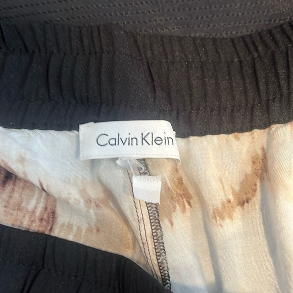 Calvin Klein Flowy  Tie Dyed Joggers - Picture 5 of 6